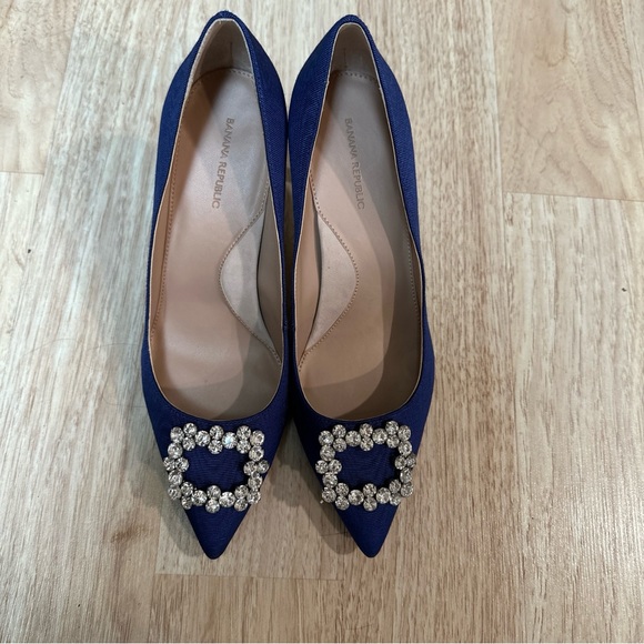 New Banana Republic Madison Blue Crystal Buckle Pumps Size 8.5 - Picture 12 of 12